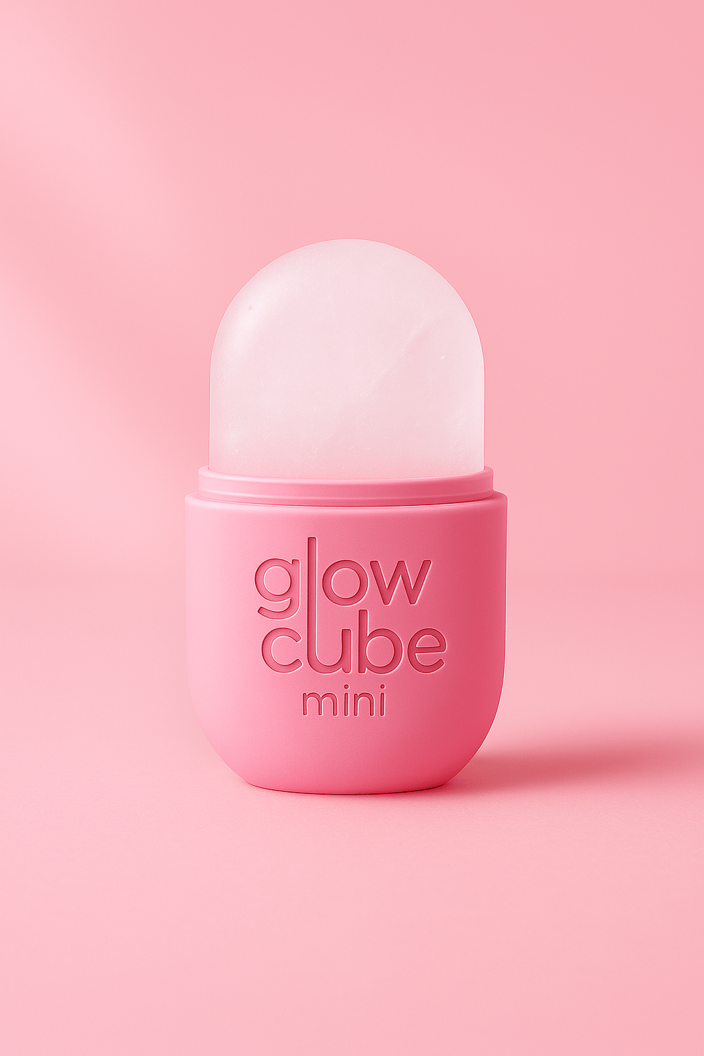 GlowCube™ Mini - Rouleau de glace visage compact pour poches et éclat